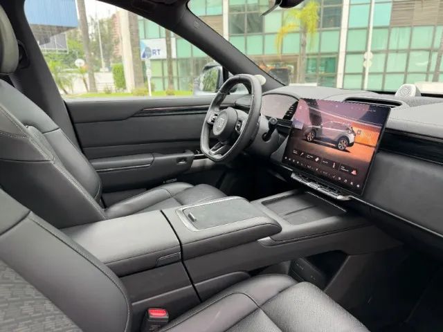 Zeekr 7X Flagship AWD, foto 12 de 15