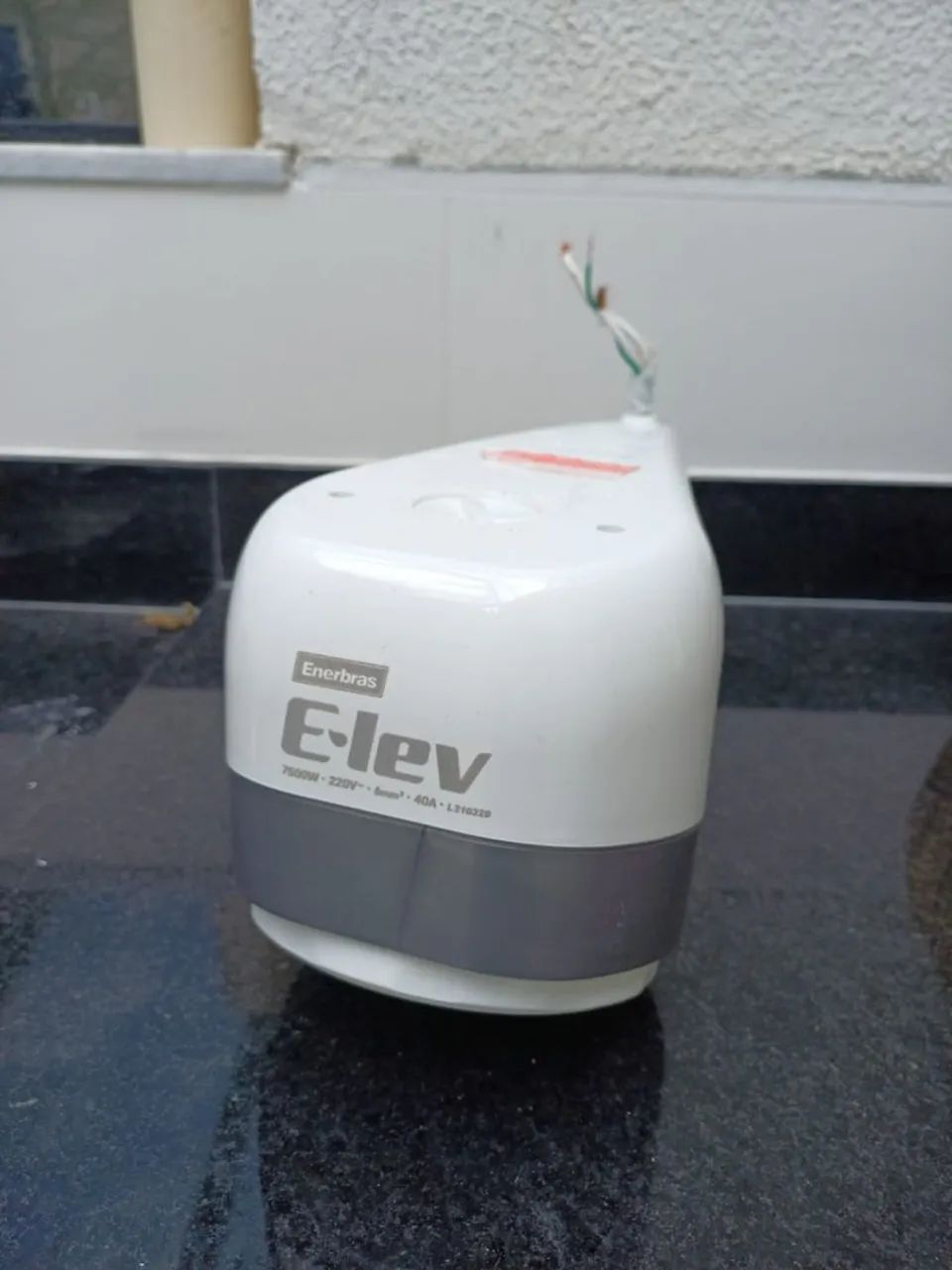 Chuveiro E-Lev Eletrônica 220V/7500W da Enerbras