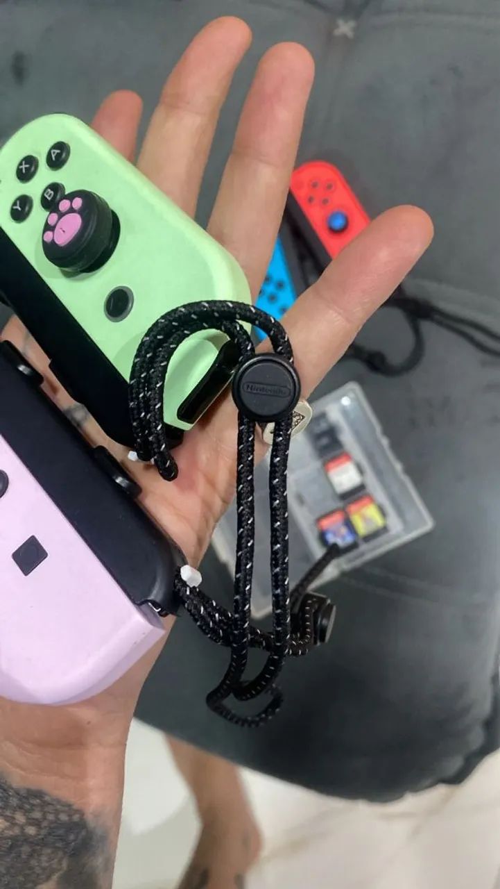 2 controles do nitendo switch originais e 3 jogos  - Foto 3