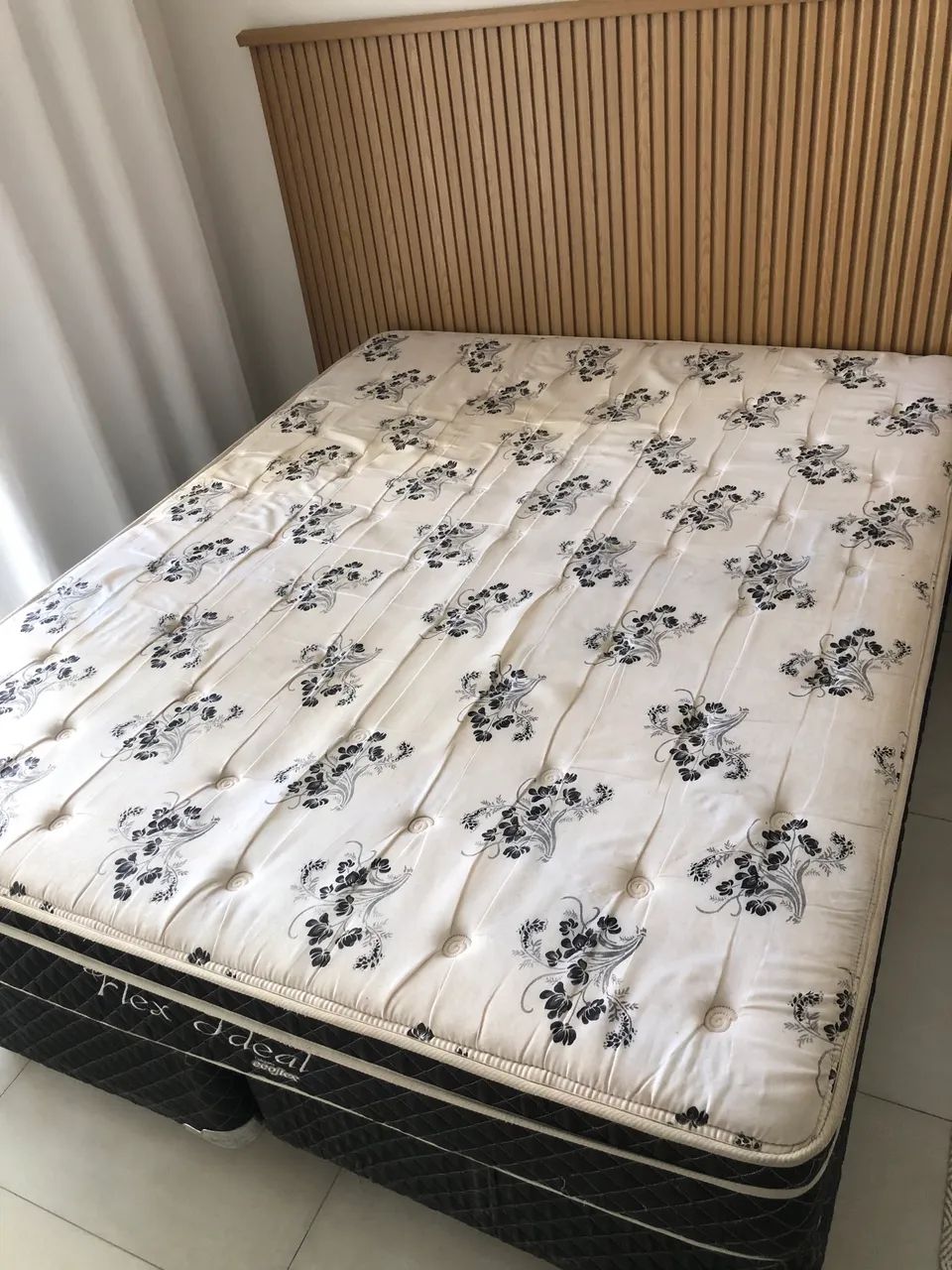 Cama Box Quenn 1,58 x 1,98 (Base + Colchão)