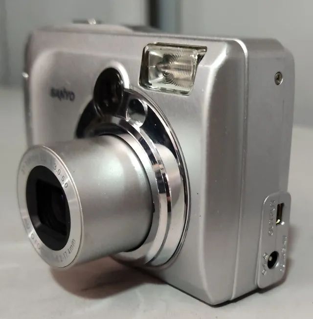 Câmera Digital Sanyo Dsc-s4 Ótimo Estado Funcionando - Foto 2