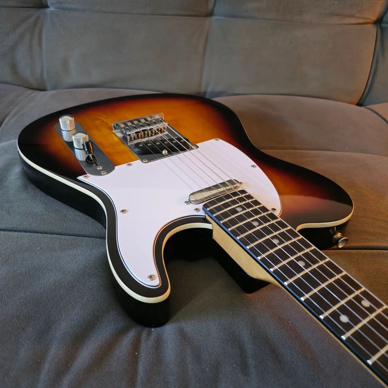 Tagima (Captadores Fender) 