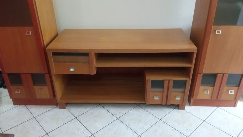 Rack de TV + 2 Estantes em Madeira Maciça - Foto 2
