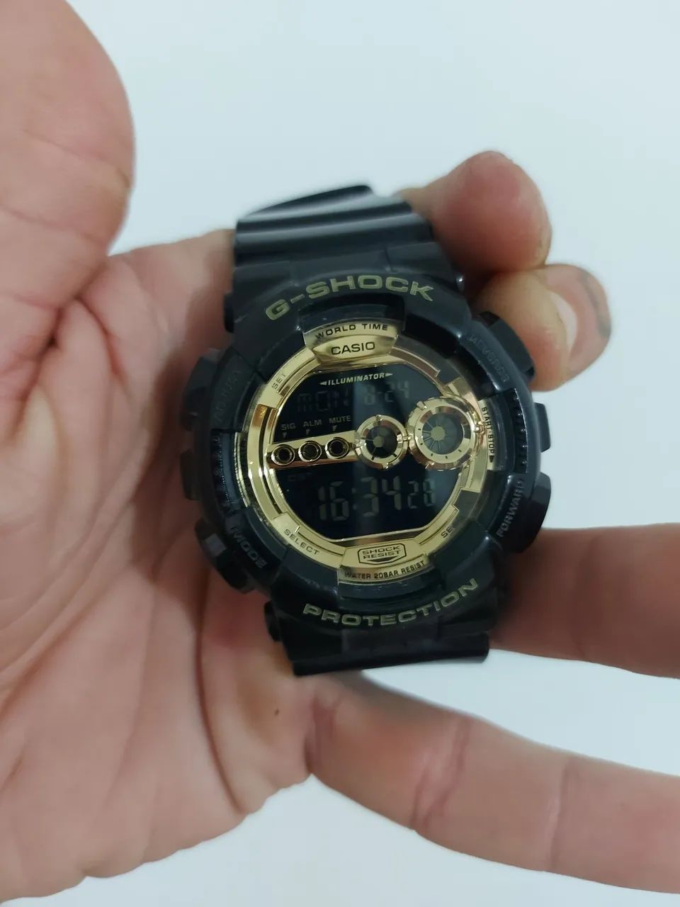 Relógio G-Shock GD-100GB-1DR original.