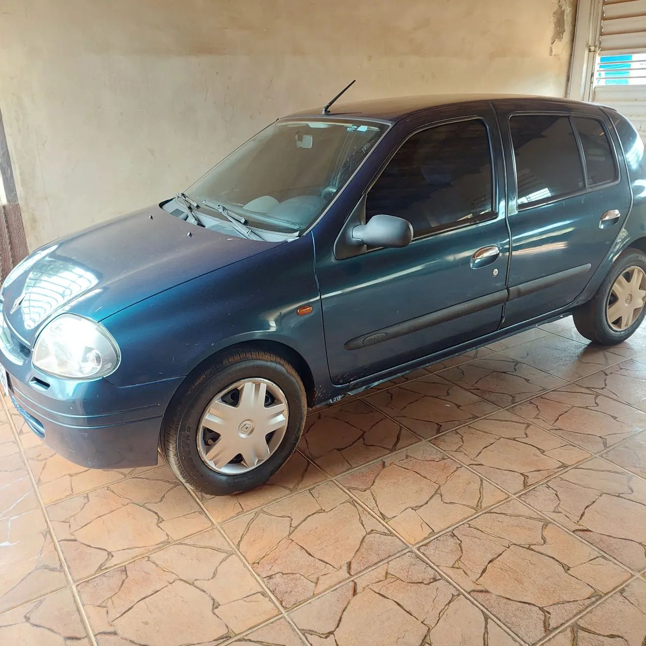 Renault Clio RN/ Expression 1.0 5P 2000