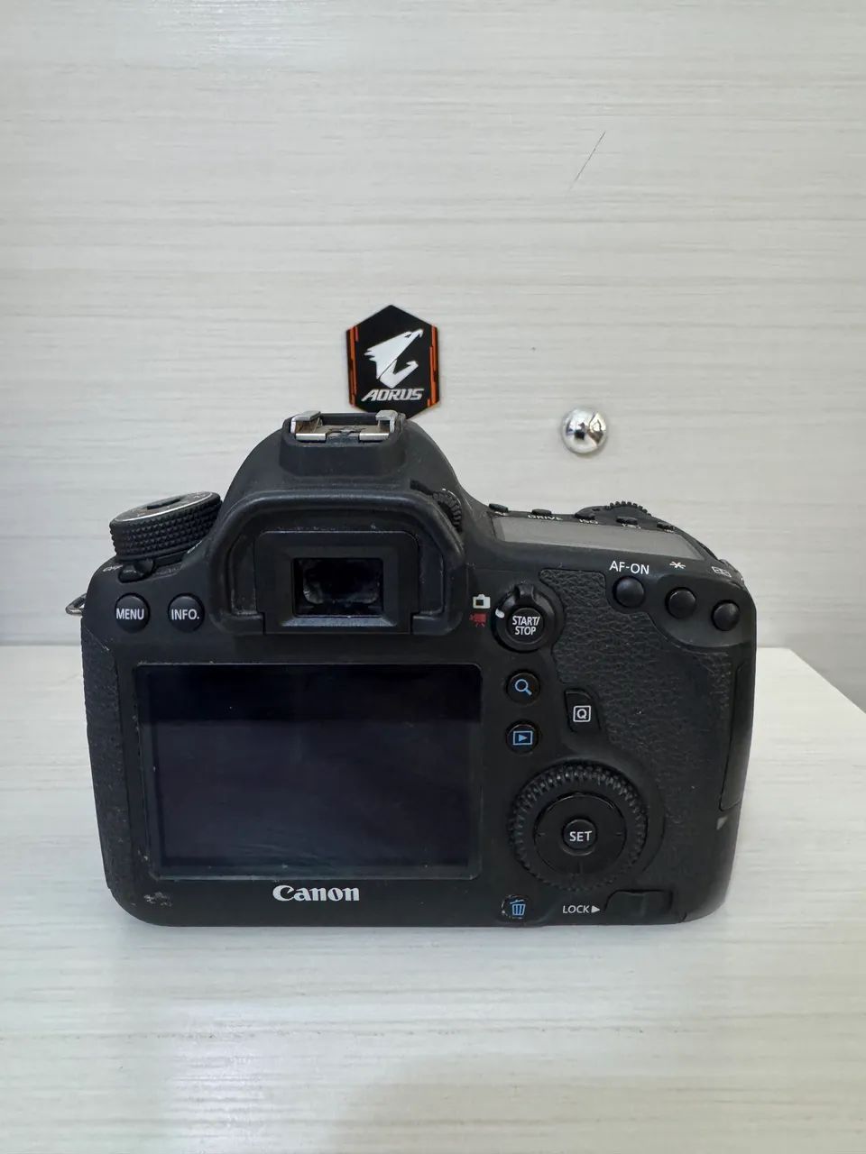 Câmera Full Frame Canon EOS 6D Mark I 11k cliques - Foto 4