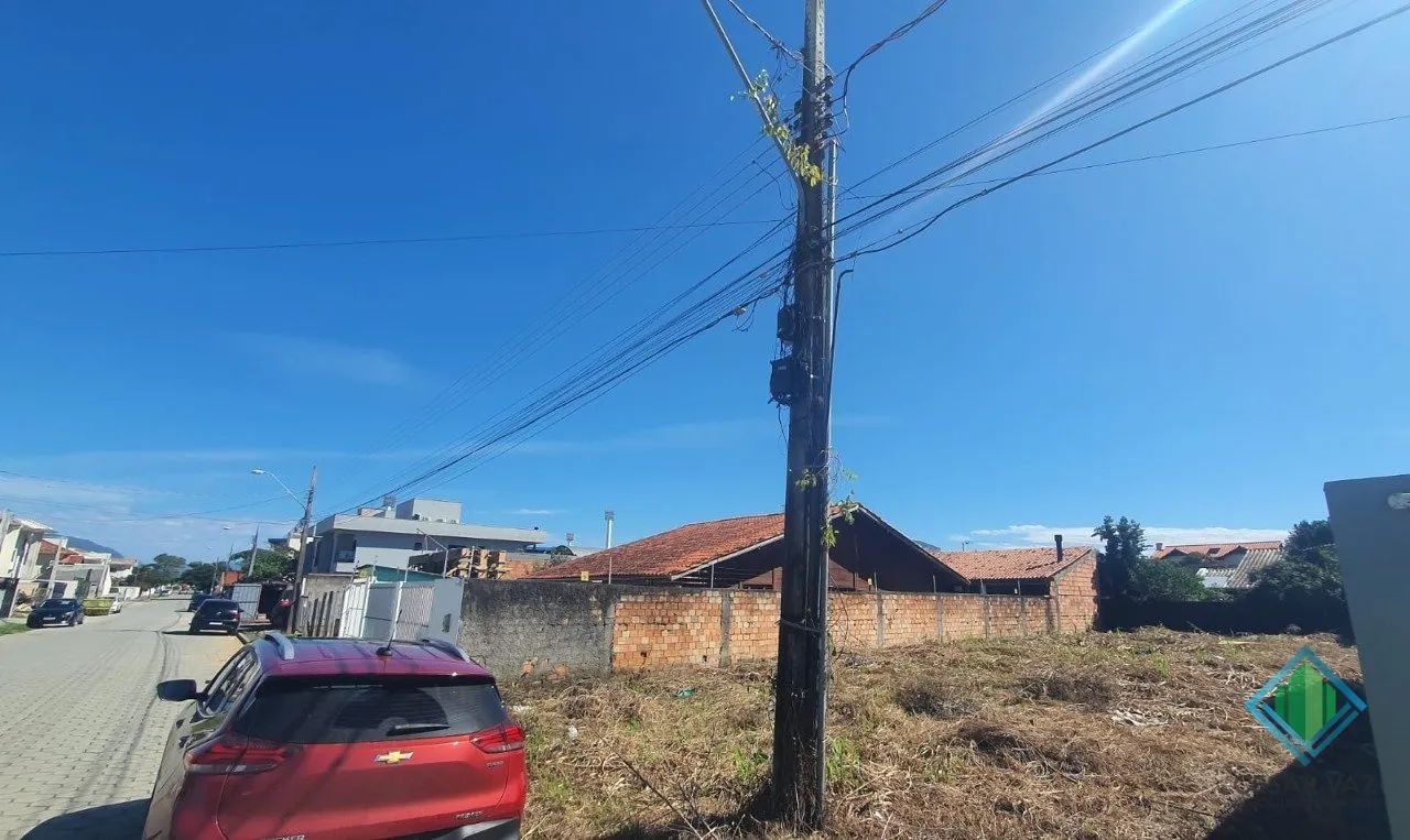 Terreno próximo ao Estádio do Avaí no bairro Carianos. - Foto 4
