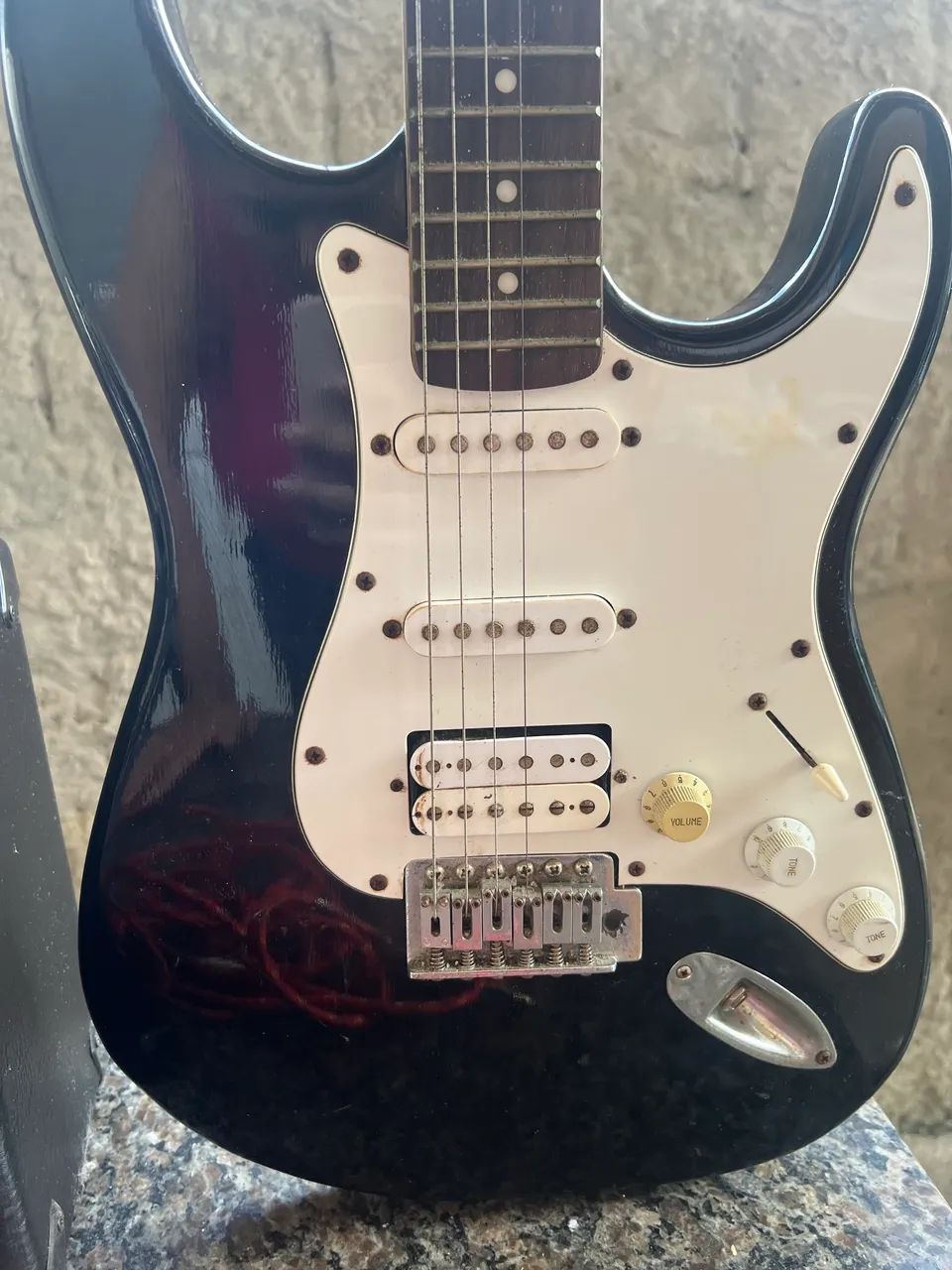 Guitarra e caixa amplificadora - Foto 2