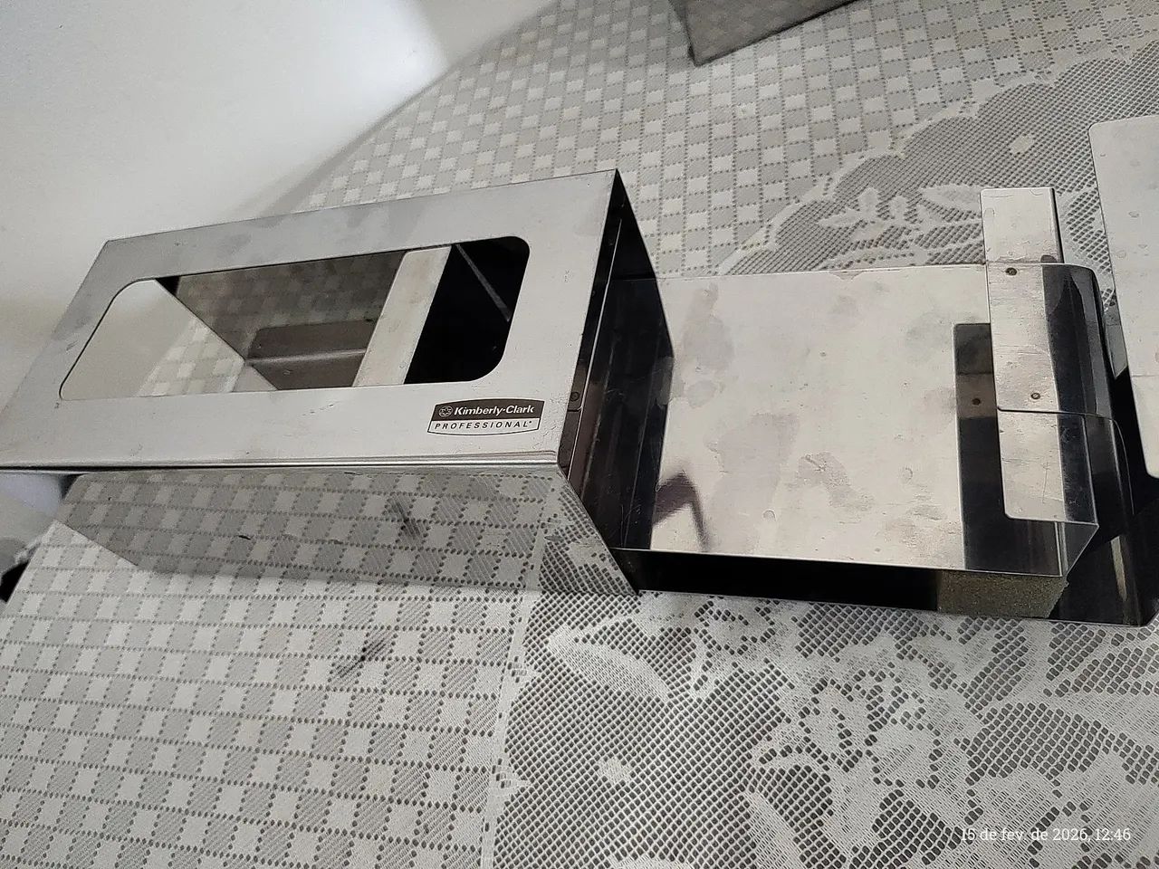 Caixa de lenços em inox 