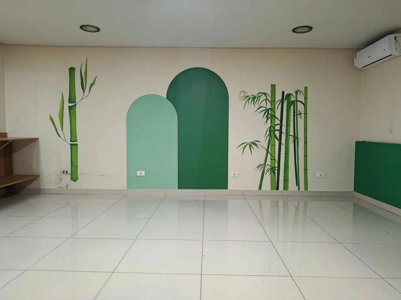 Alugo sala comercial 1° andar  - Foto 4