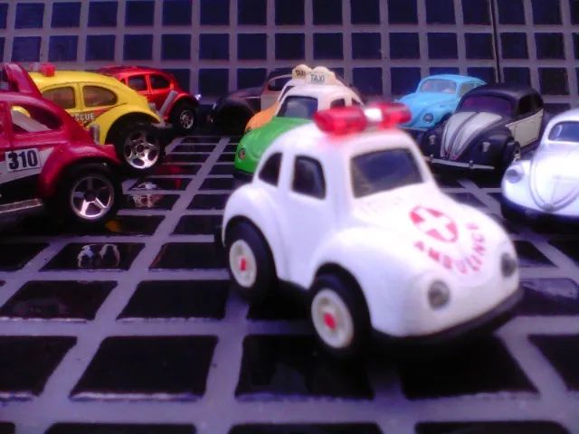 MINIATURA VW AMBULANCE 1/87 - HO - Foto 3