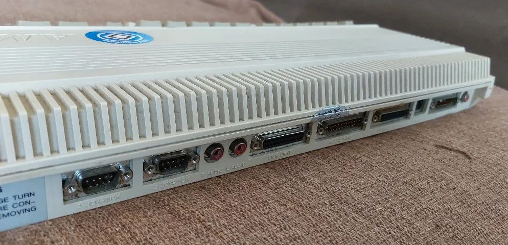 Computador Amiga 500 ( A500 ) com 512KB de Ram - Testado, Drive a Manutenir. - Foto 3