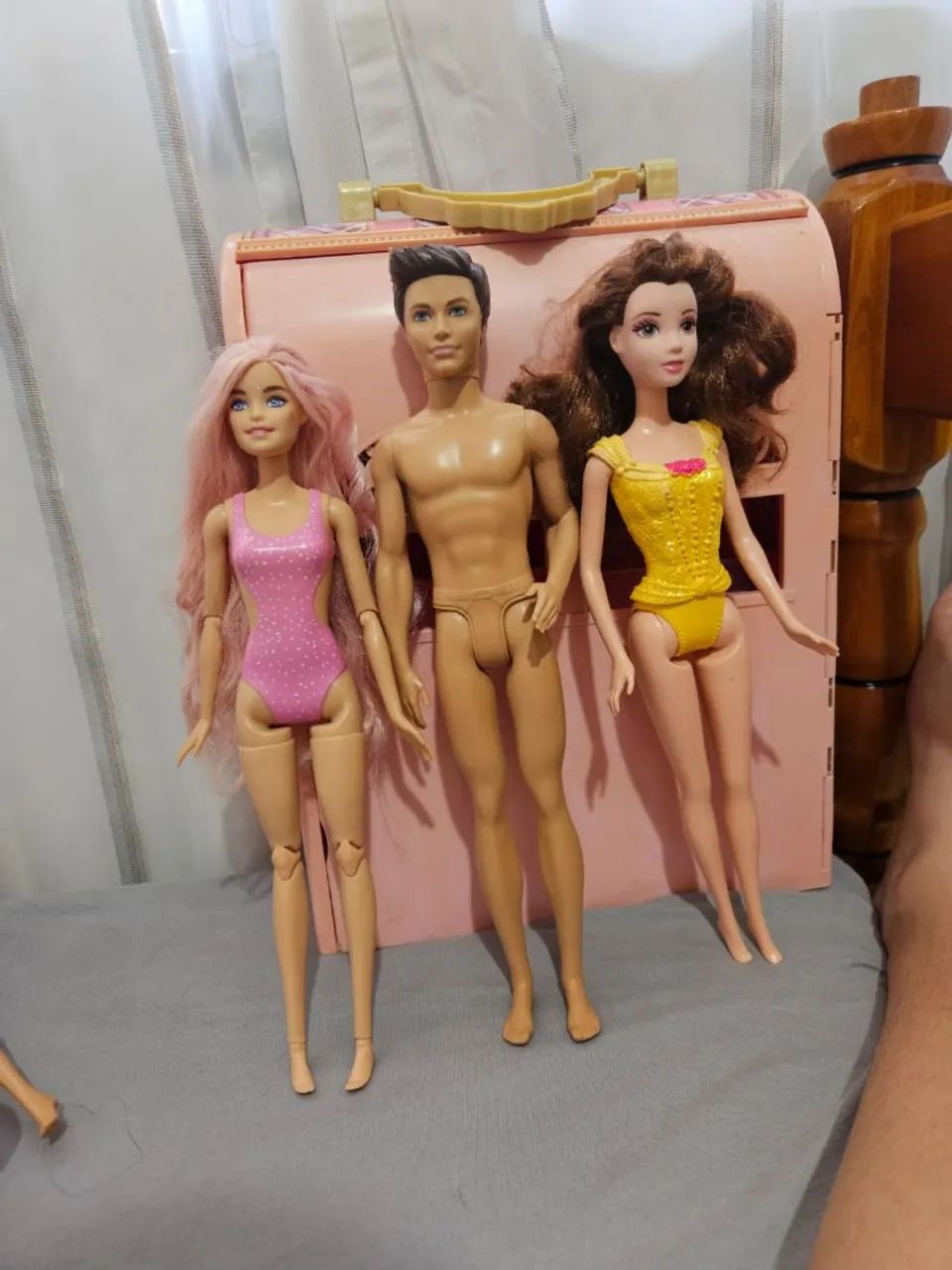 Lote com três Barbies