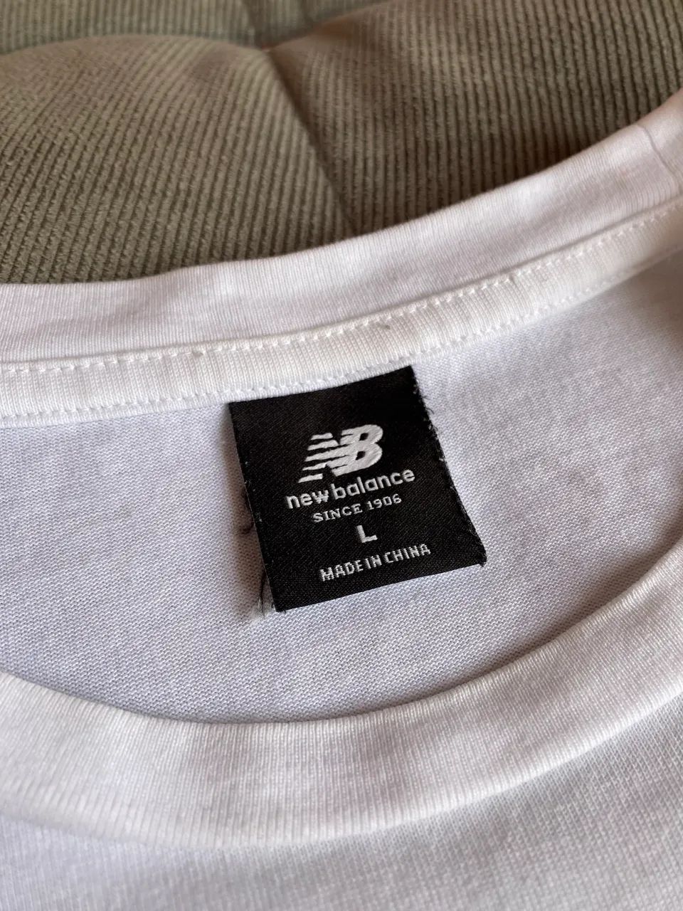 Camiseta New Balance Branca  - Foto 4