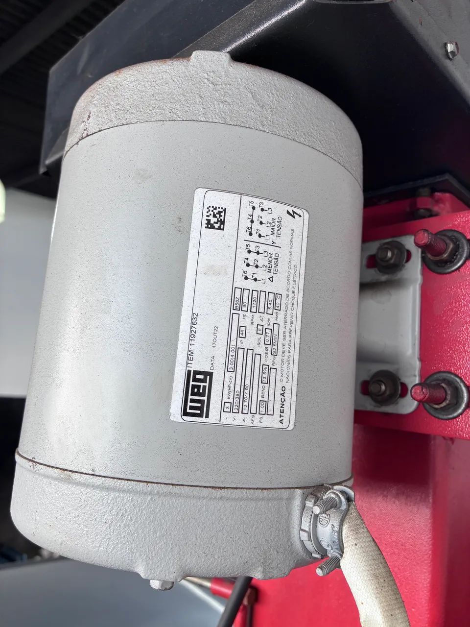 Elevador pra carro em ótimo estado de conservação 