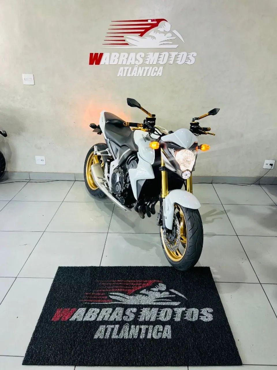 HONDA CB 1000R
