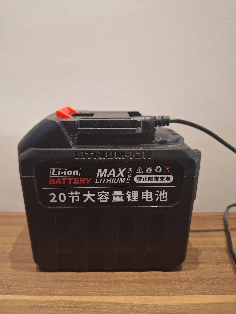 Bateria 8ah 21v modelo makita 20 celulas - Foto 3