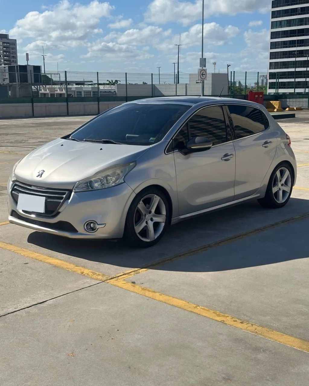 Peugeot 208 GRIFFE 1.6 16V FLEX 2015