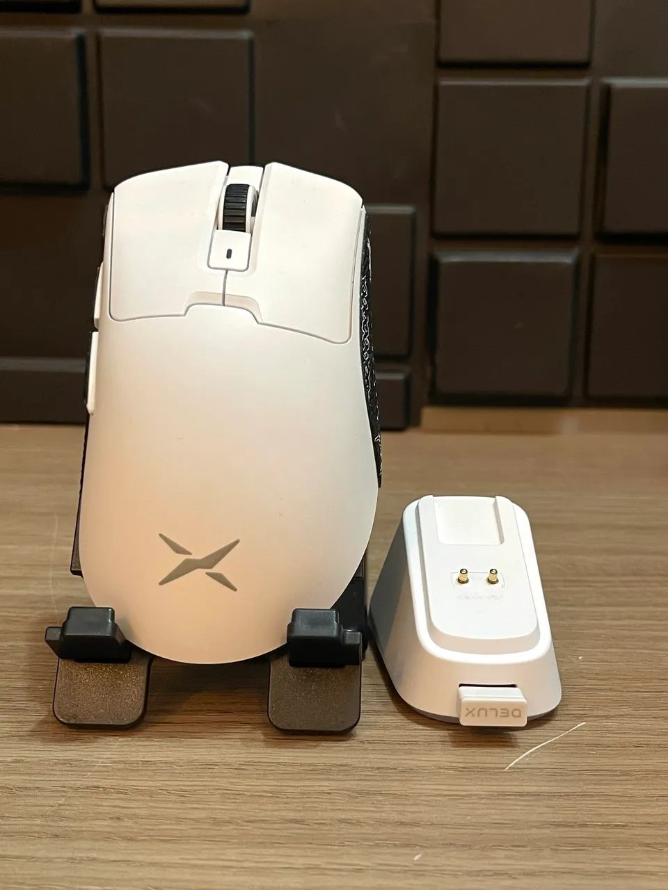 MOUSE DELUX M900 PRO WIRELESS C/ DOCK DE CARGA RGB - Foto 2