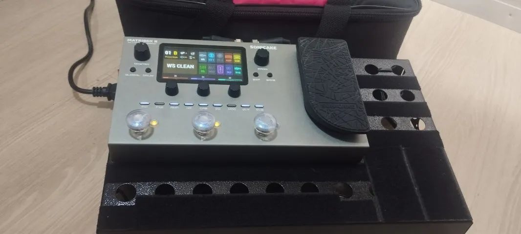 Matribox 2 usada + brinde.