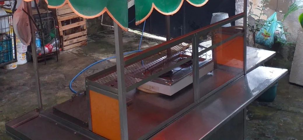 Carrinho de Lanche 1,80x90  (Barraca para vários tipos lanches com compartimento térmico) - Foto 3