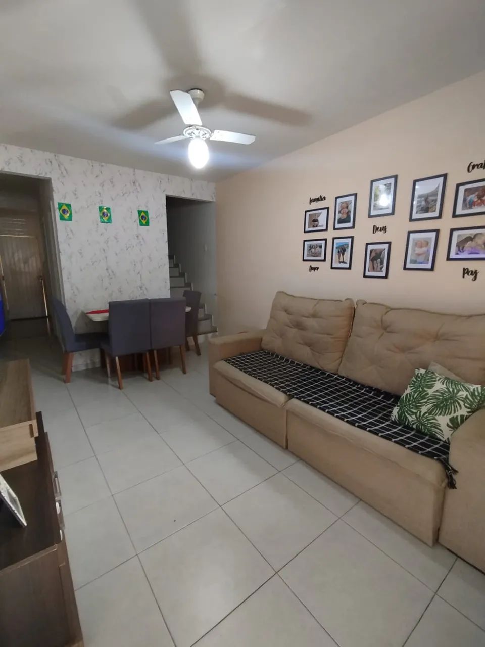 BAIXOU R$ 50 MIL - CASA 2 QUARTOS COM GARAGEM - Foto 2