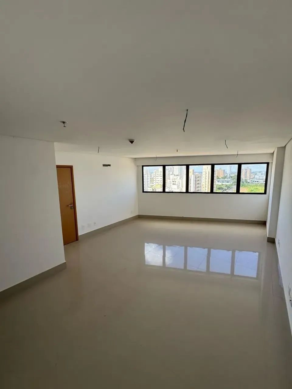 SALA COMERCIAL NOVA, ESCRITÓRIO, ED. SB TOWER, SEM NADA, AO LADO VIADUTO AV CPA E MIGUEL S - Foto 4