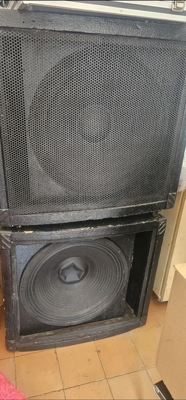 Vendo 4 falantes subwoofer 21 polegadas caixa selada - Foto 2