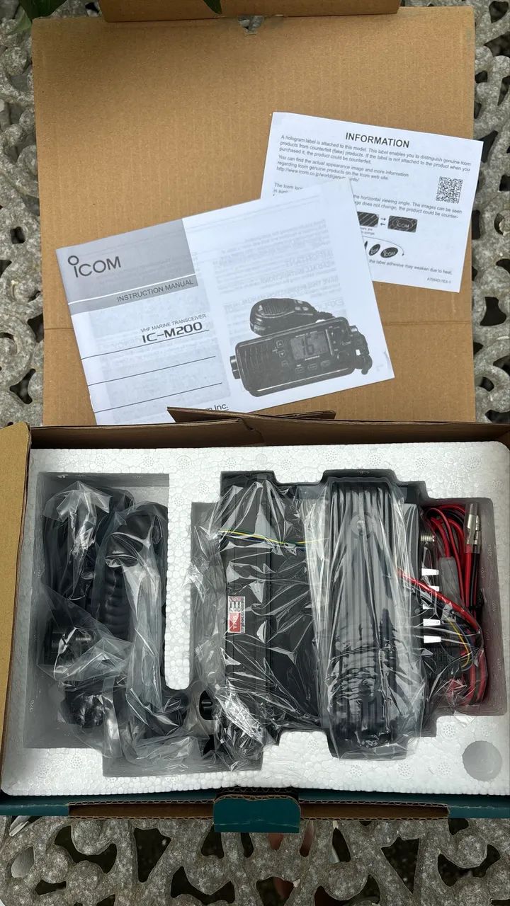 Rádio VHF Marítimo ICOM IC-M200 - Foto 2