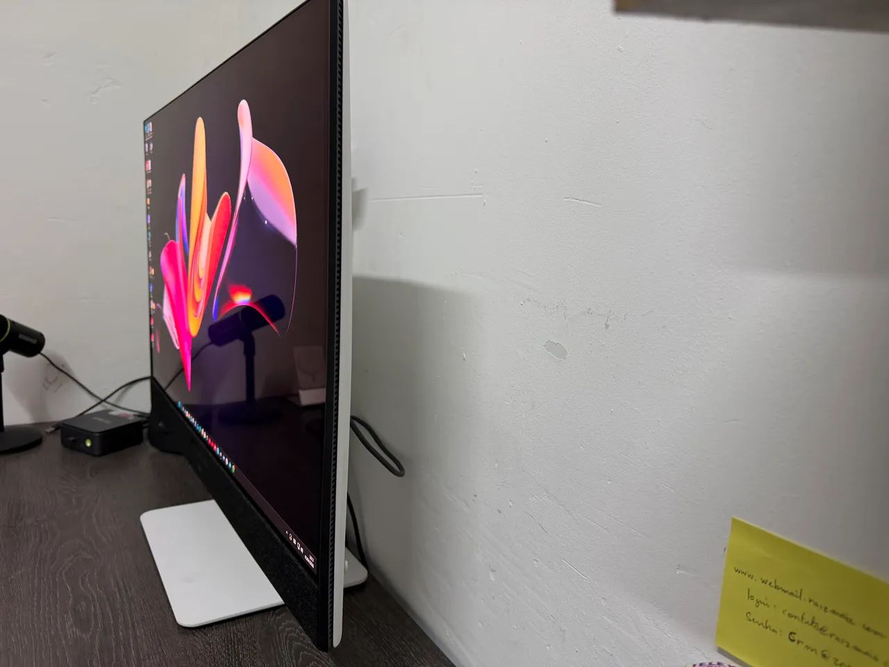 Monitor Dell 32 OLED 4K 120hz S3225QC - Garantia até 11/28 - Foto 4