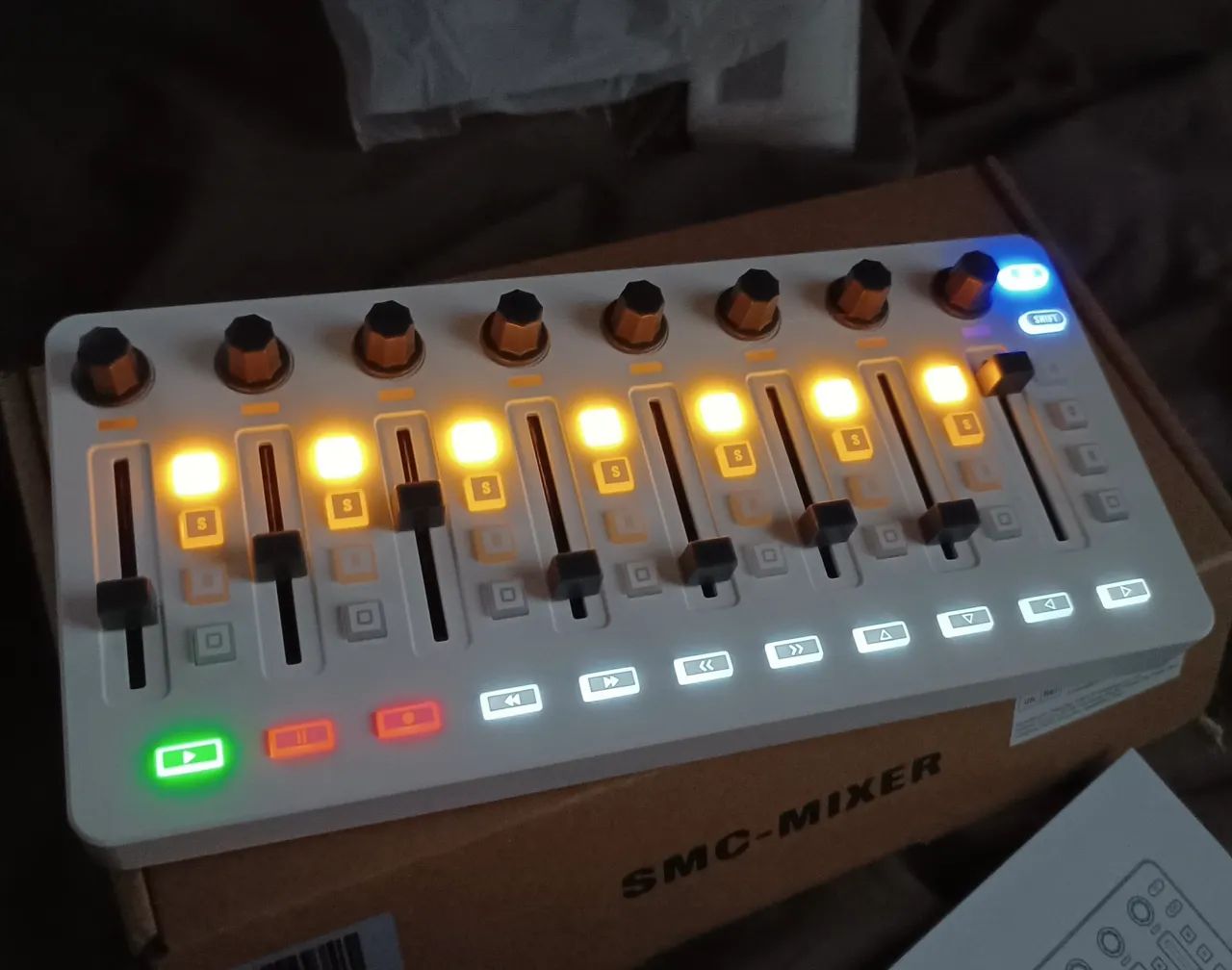 SMC Mixer M-Wave controlador MIDI - Foto 2