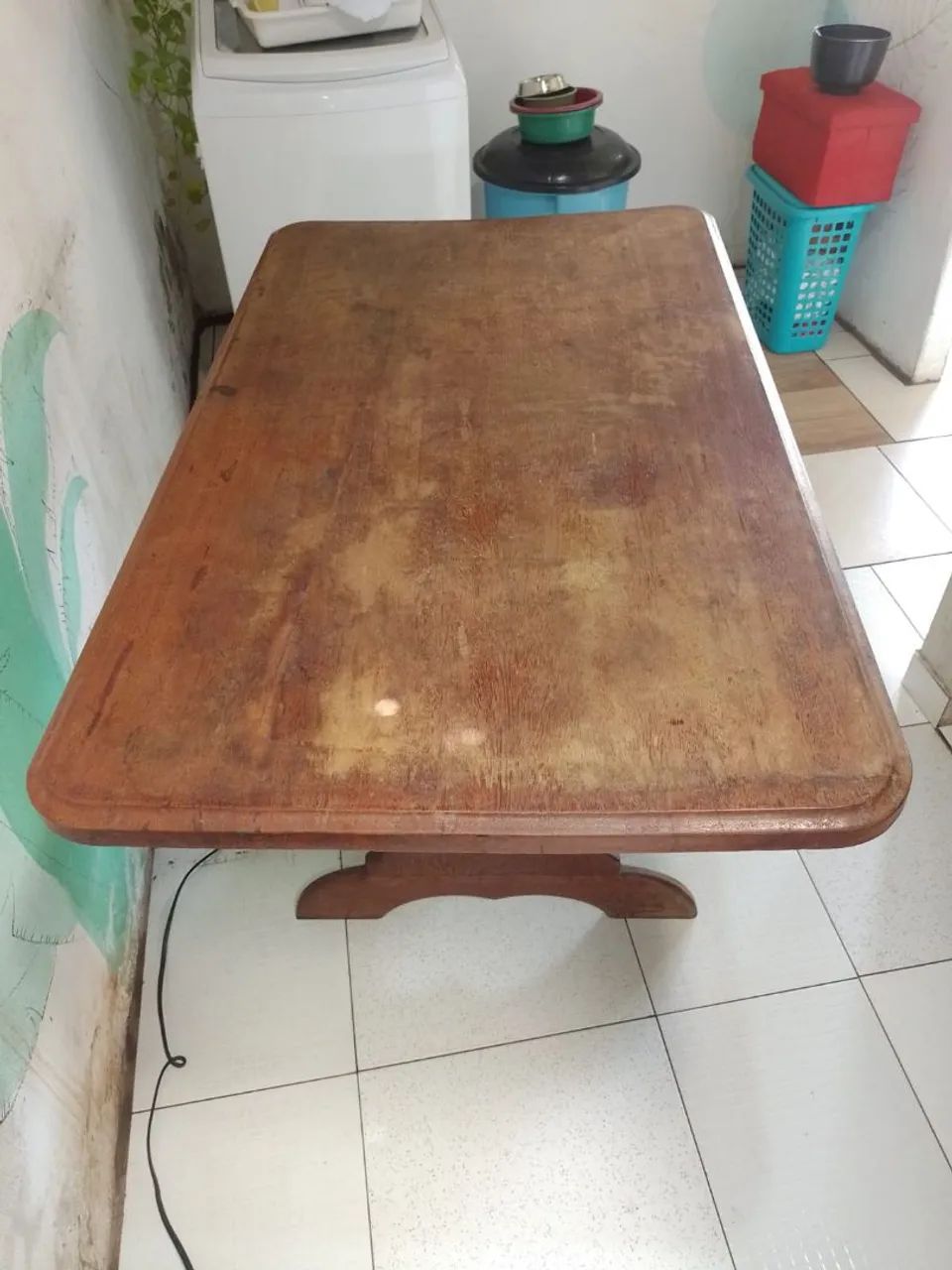 Mesa de angelim com 4 cadeiras. - Foto 2