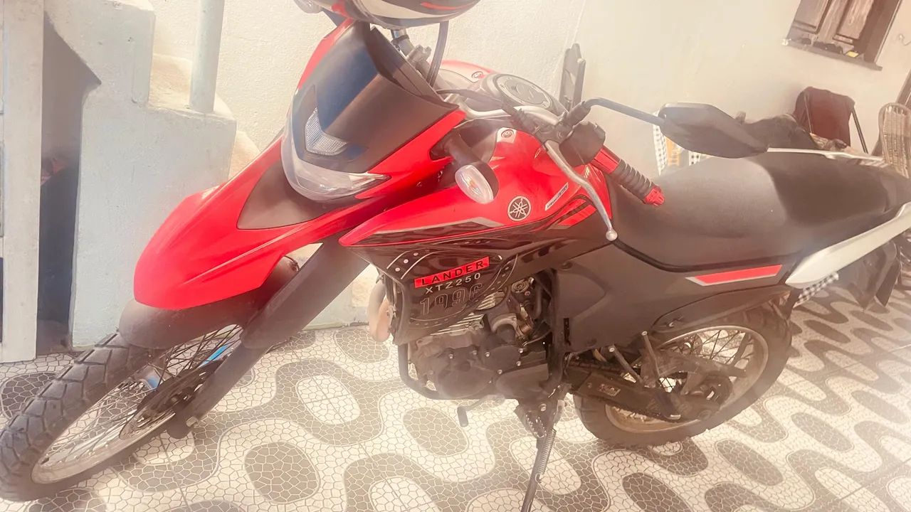 Lander 250  - Foto 3