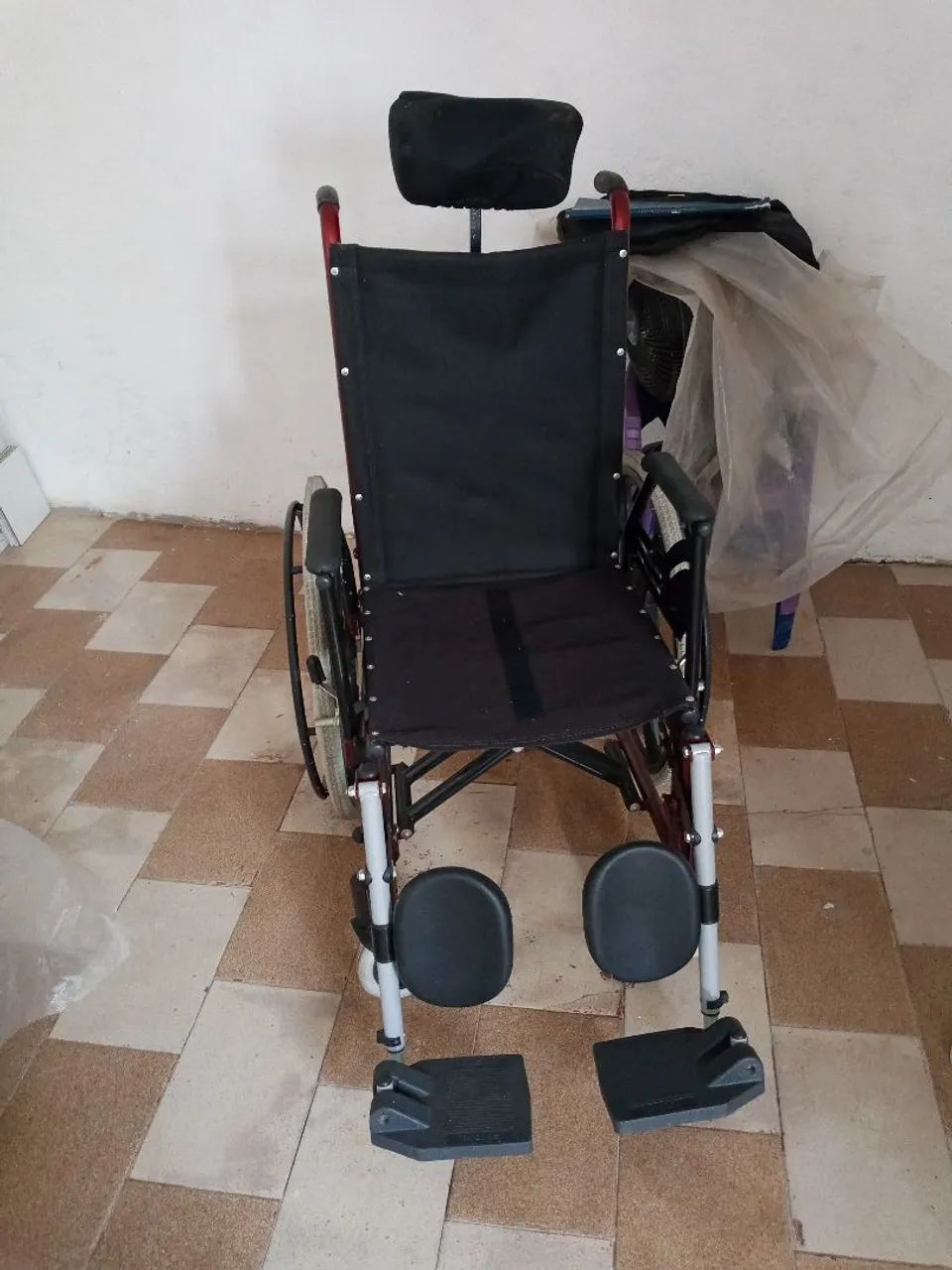 Cadeira de rodas - Foto 4