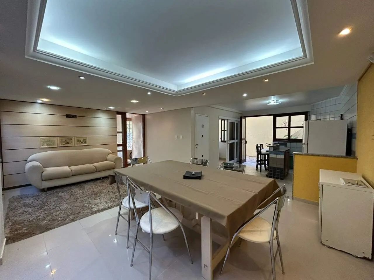 Aluguel | Casa 5 quartos (2 suítes) João Paulo