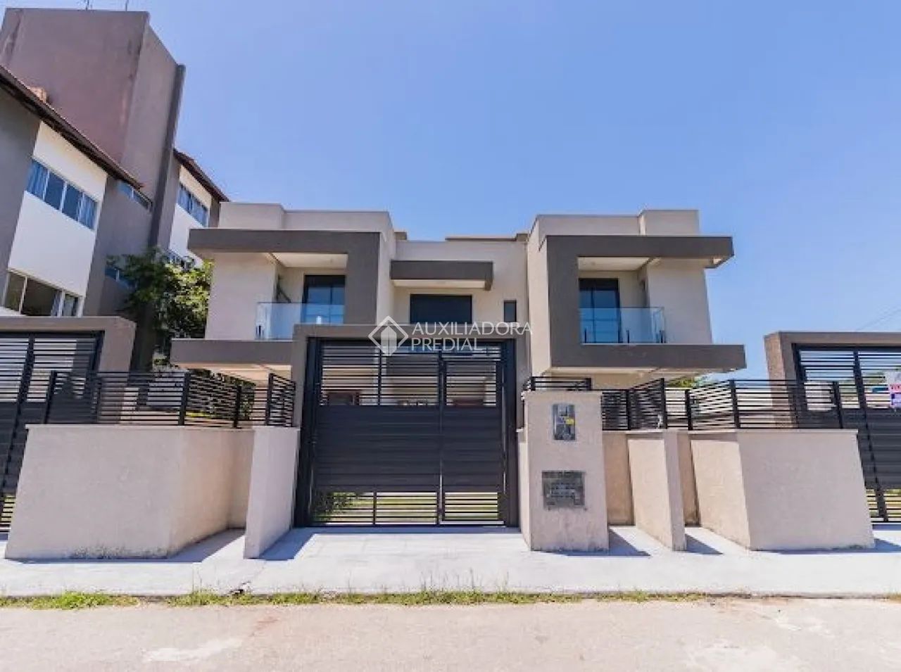 FINANCIÁVEL - Sobrado Alto Padrão com 3 quartos em Ponta das Canas, Florianópolis! - Foto 2