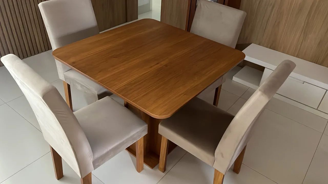 Mesa com 4 cadeiras - Foto 2