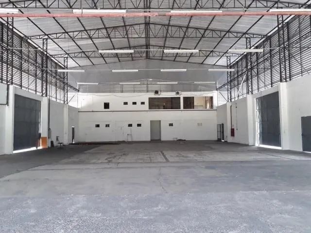 Galpão/Armazém 1.700m² c/ Pátio Docas / Habite e AVCB e CIT Nivel 5 no Coroado - Foto 2
