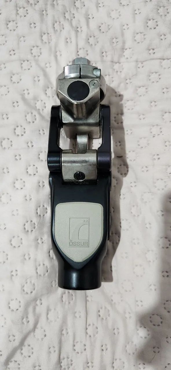 Joelho Perna Mecanica