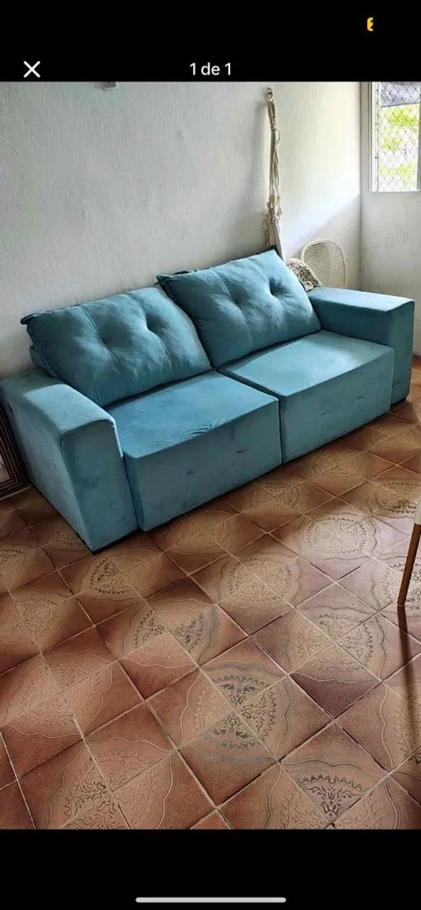 sofá Retrátil com carregador de celular