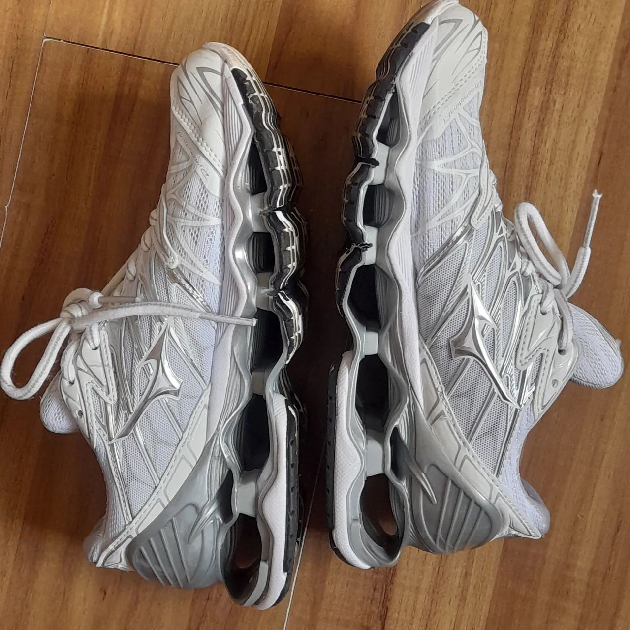 Mizuno Wave Prophecy 7 Branco / Prata