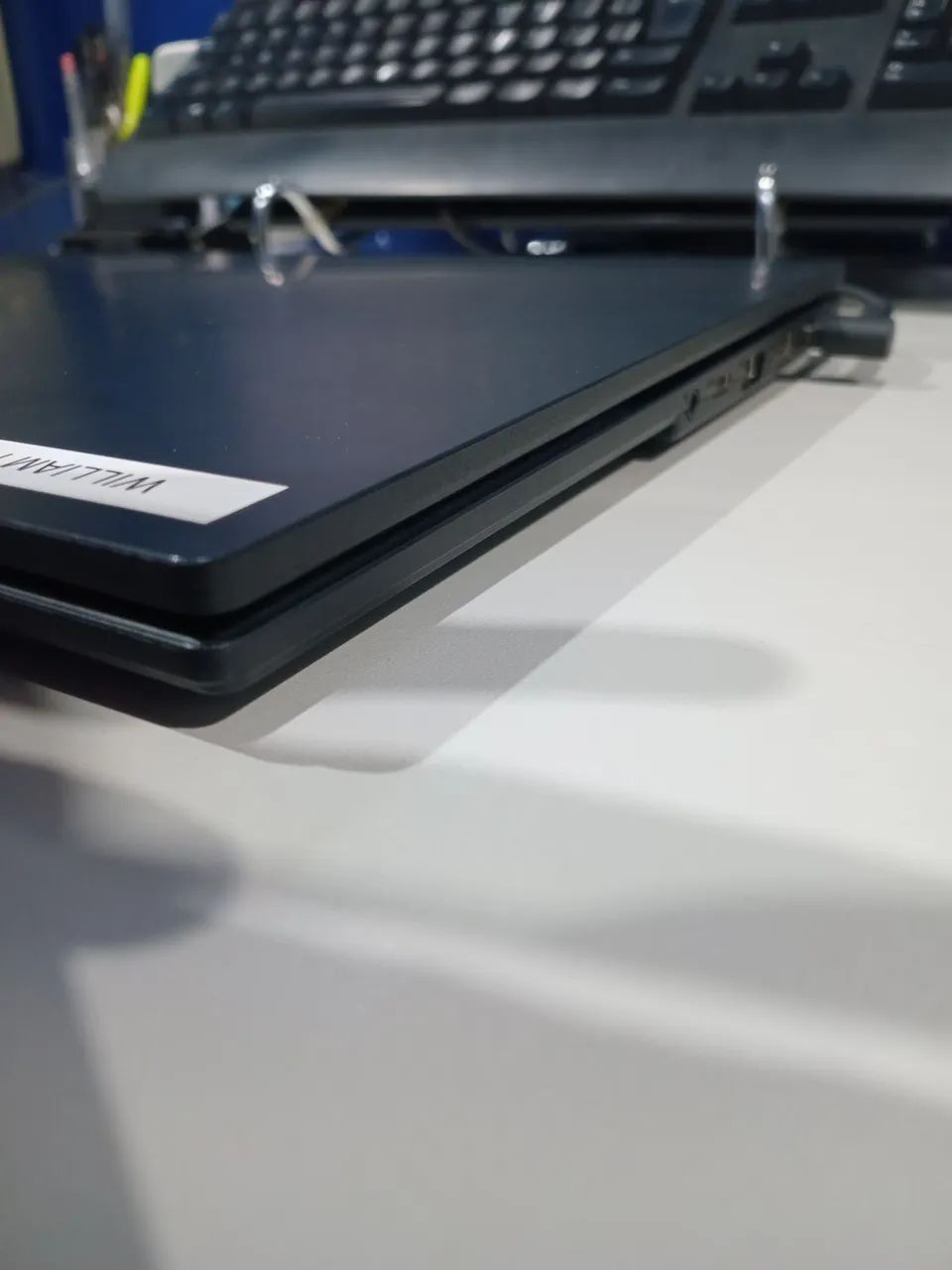 Notebook Asus R$1.600,00