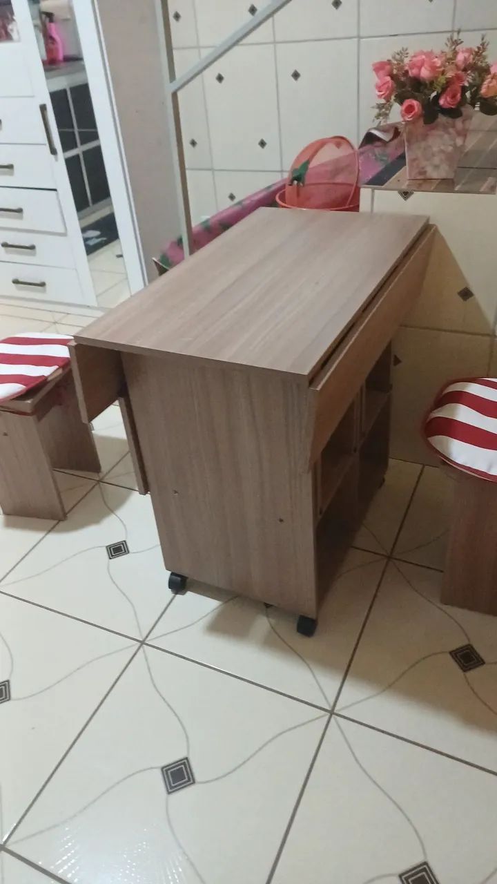 Mesa dobrável com banquetas - Foto 2