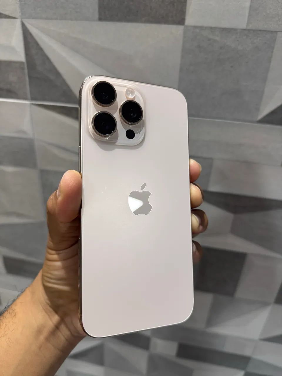 iPhone 16 Pro Max impecável 