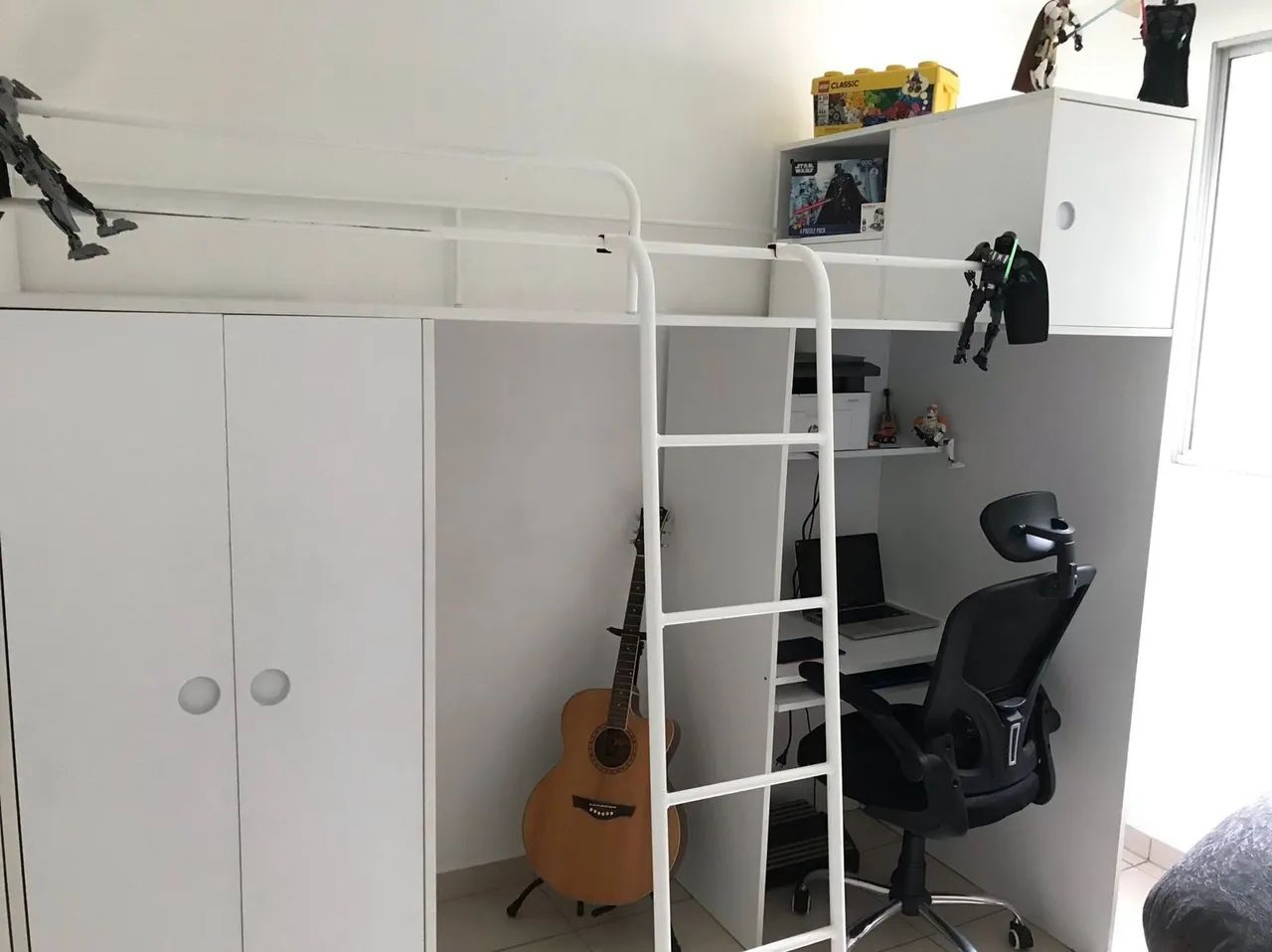 Cama suspensa com escrivaninha  - Foto 4