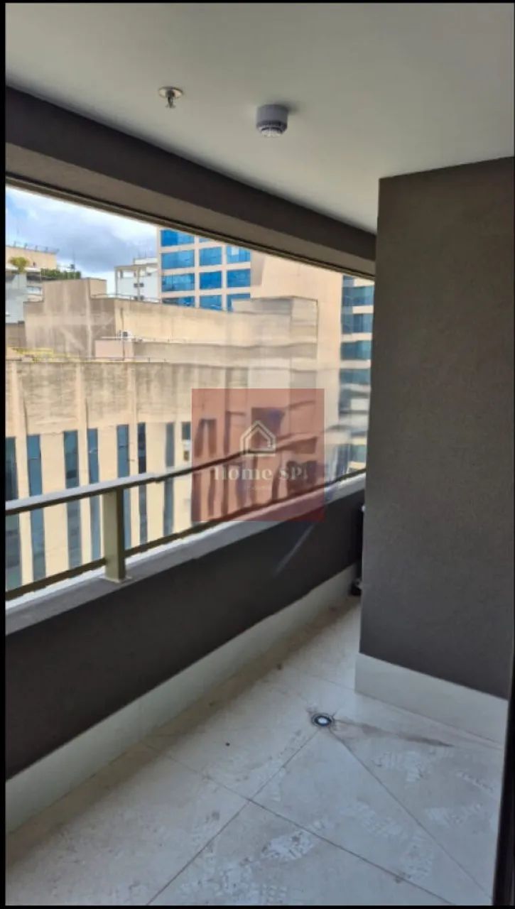 STUDIO DE LUXO À VENDA EM MOEMA 28m² - 1 QUARTO - 2 SALAS