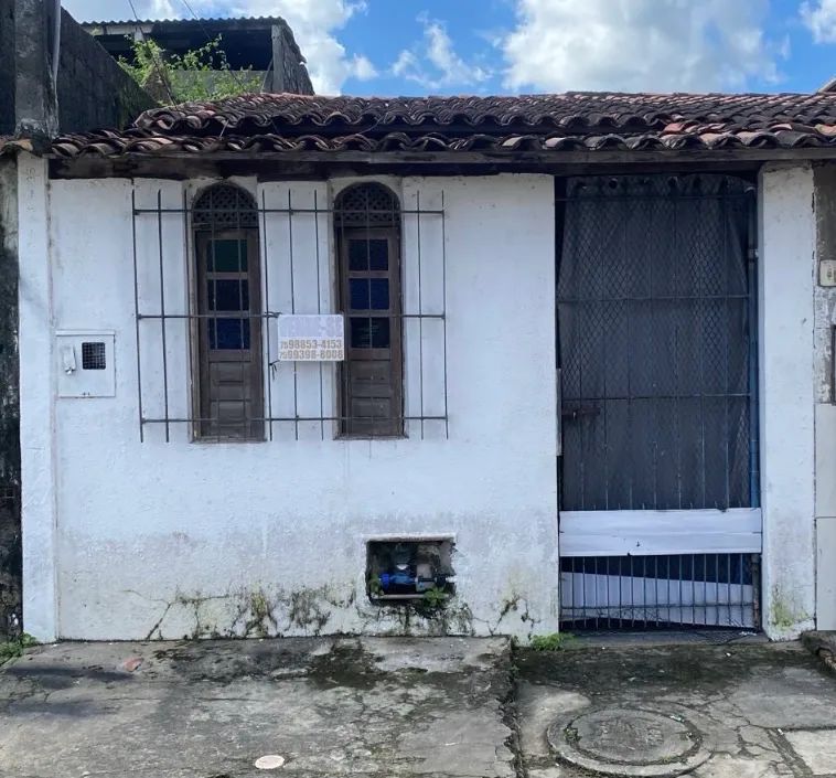 Casa no tomba 