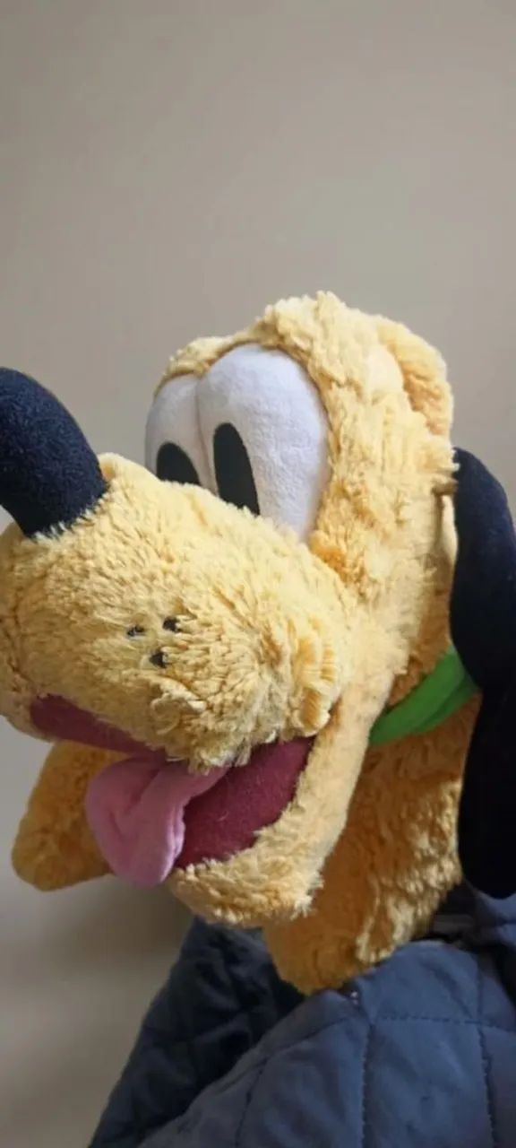 Almofada Pluto original da Disney Paris - Foto 2