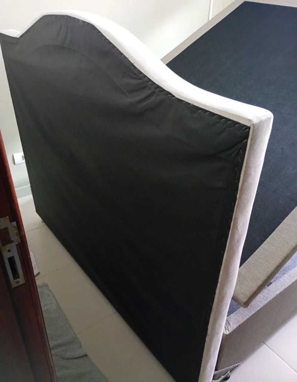 Cabeceira Estofada para Cama Queen - Foto 4