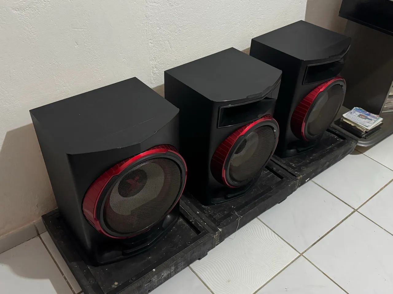 LG XBOOM CJ88 2250W RMS - 3 Caixas + Módulo - Foto 2